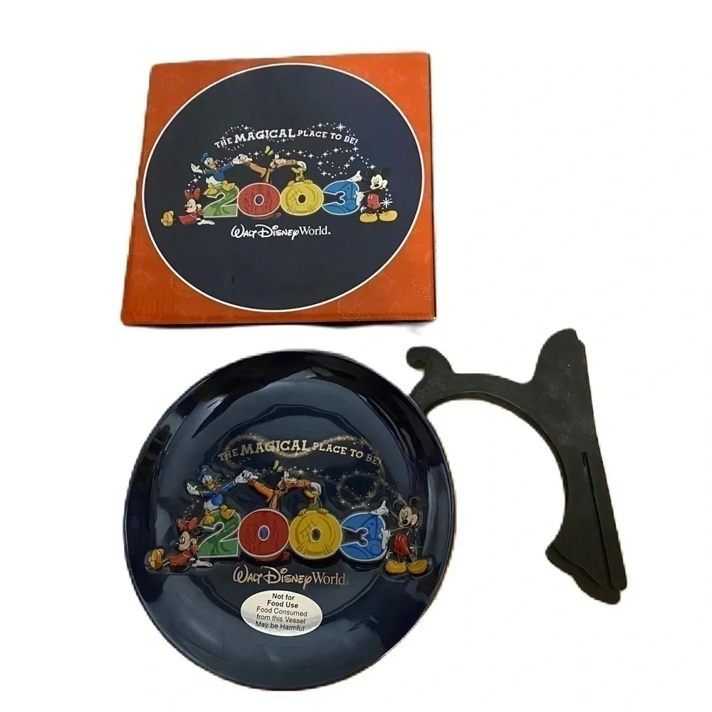 Walt Disney World 2003 Collector’s Plate NEW The Magical Place to Be Mickey